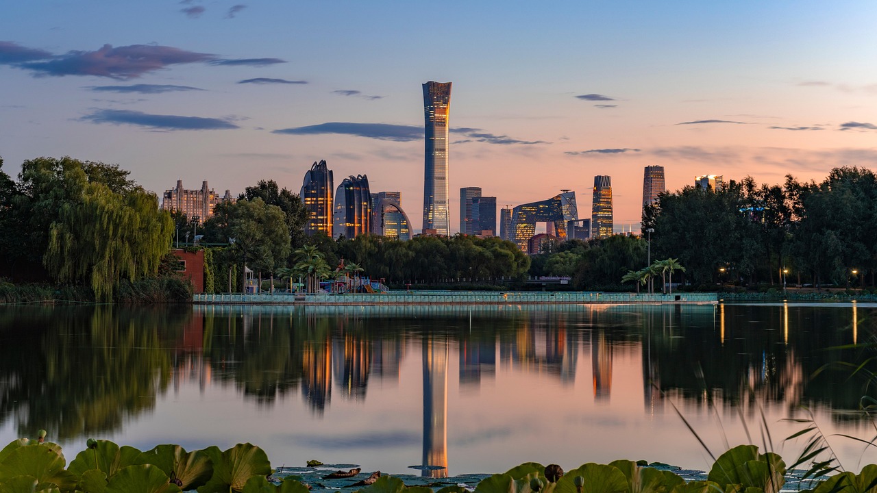 北京CBD夜景 · Beijing CBD Skyline