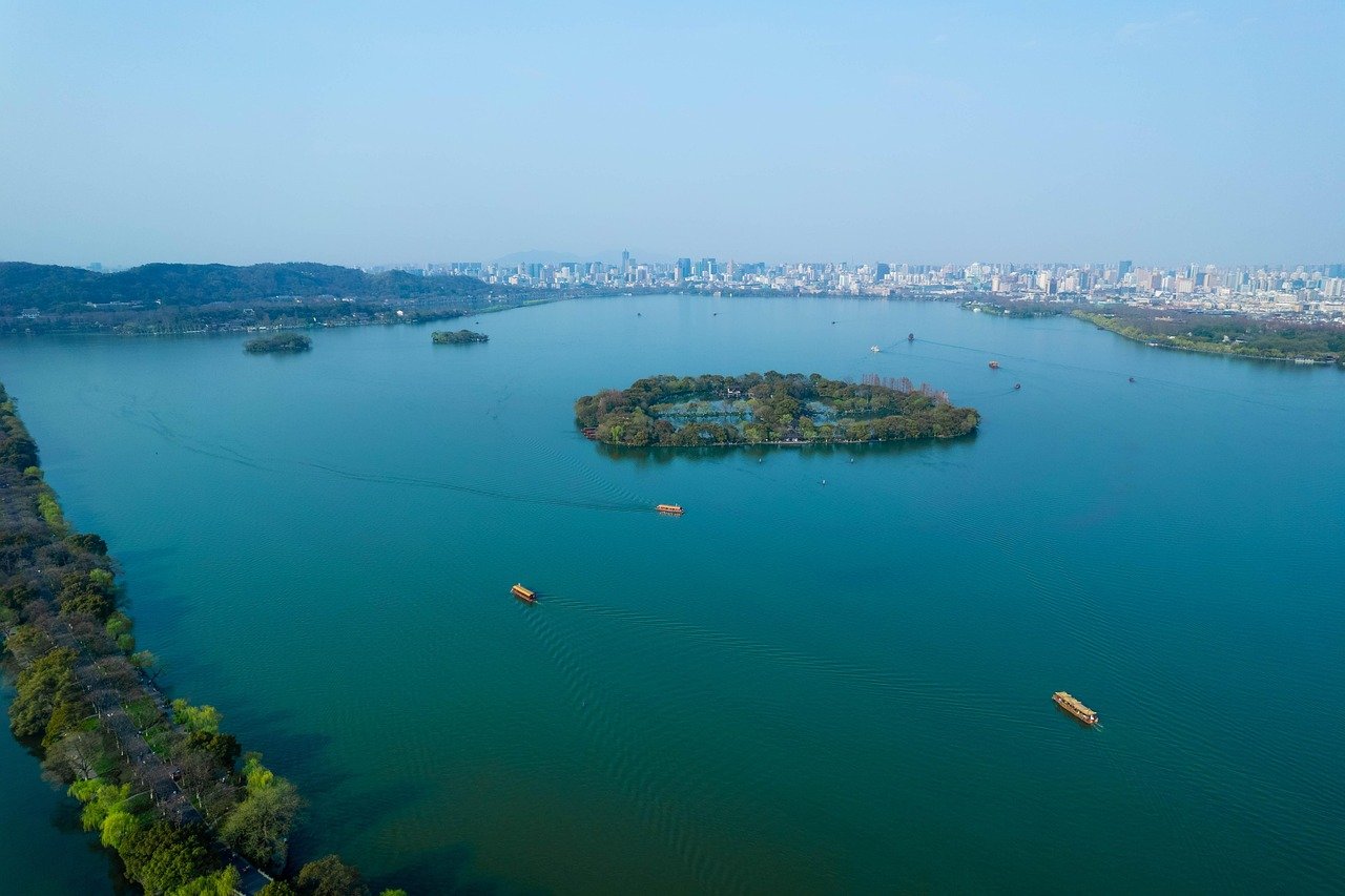 三潭印月小瀛洲航拍 · Xiaoying Island Aerial